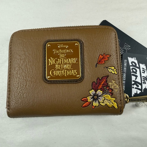 Disney The Nightmare Before Christmas Zero & Jack
Skellington Fall GITD Set - Picture 14 of 16